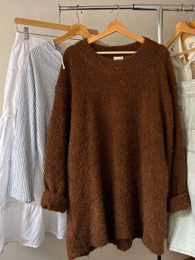 Soft Brown Wilfred Seissan Alpaca Sweater | Oversized Aritzia Knit